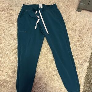 FIGS Zamora Jogger Size Large
